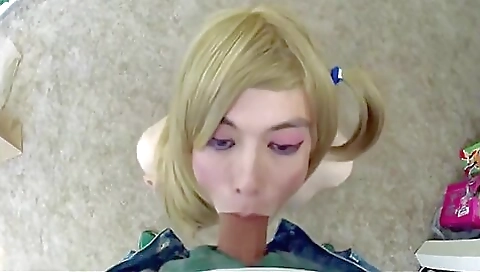 Big cock fucked her sweet face in amateur porn clip