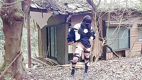 Japanese trans-tailor masturbates naked in an abandoned house