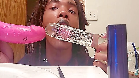 ebony chick gets her tight feet covered in a footjob